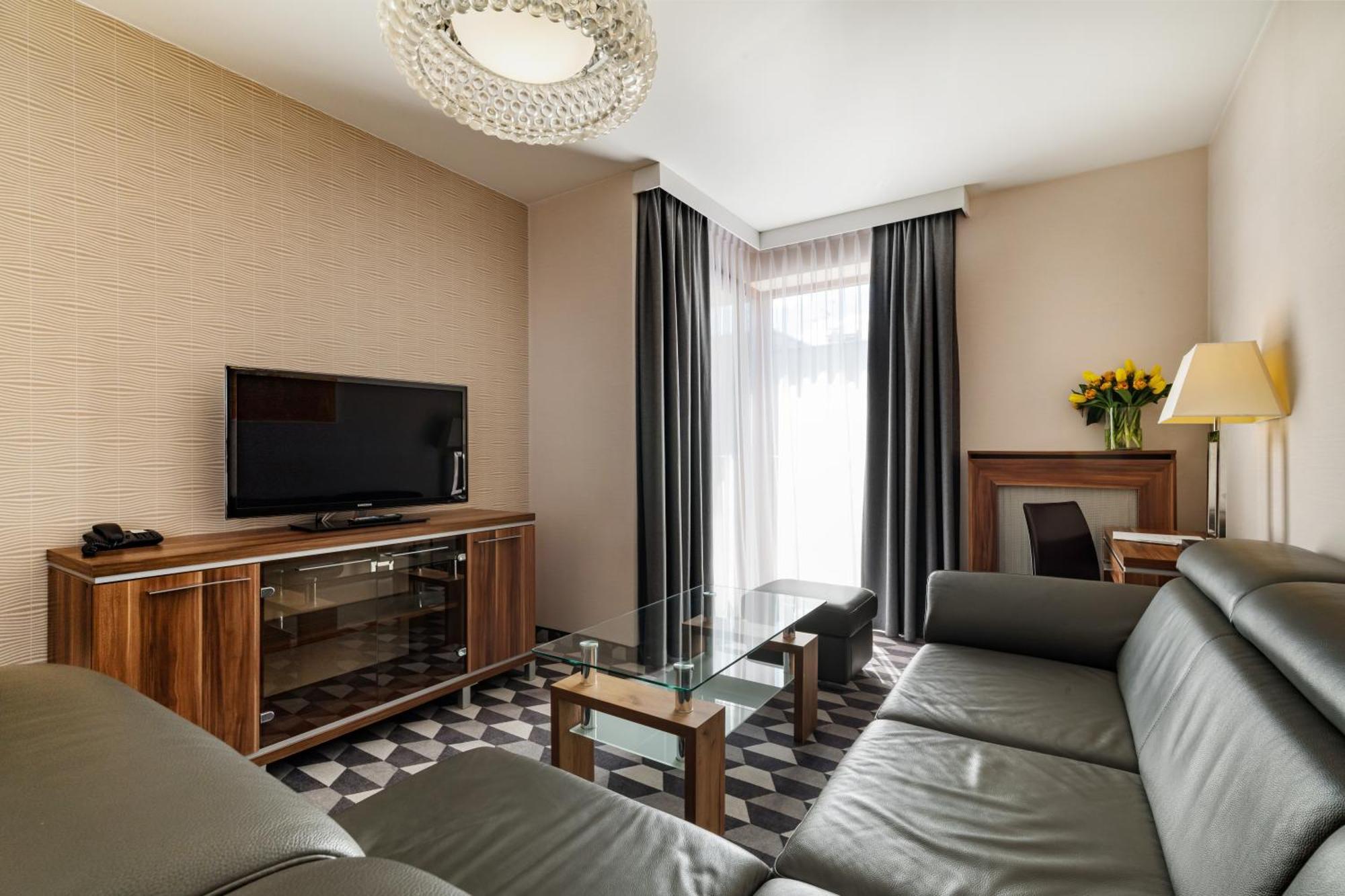 Deluxe Apartment